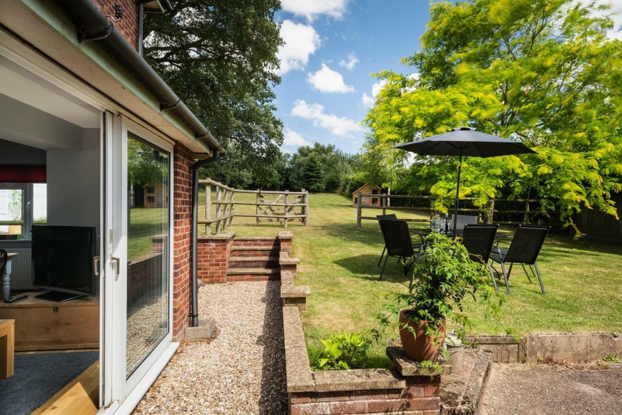 Hunters Lodge Exeter, Free Parking, Country Views, Great Wi-Fi, Large Garden Poltimore Εξωτερικό φωτογραφία